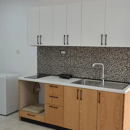 Harmonia 2 Guest house