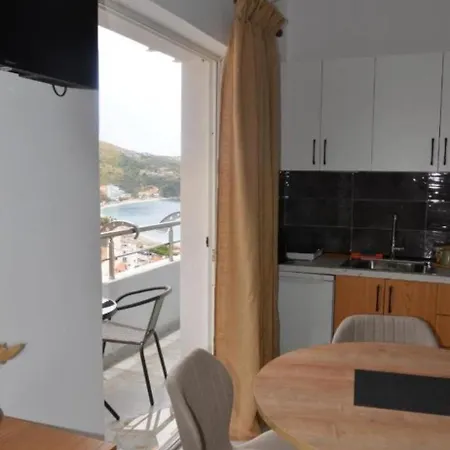 Harmonia 2 Guest house *