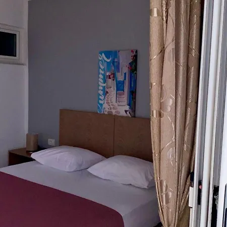 Guest house Harmonia 2 *