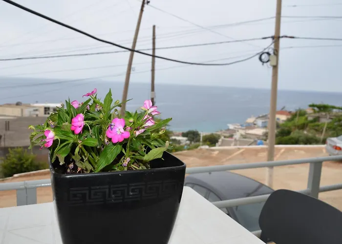 Harmonia Guest house Himare